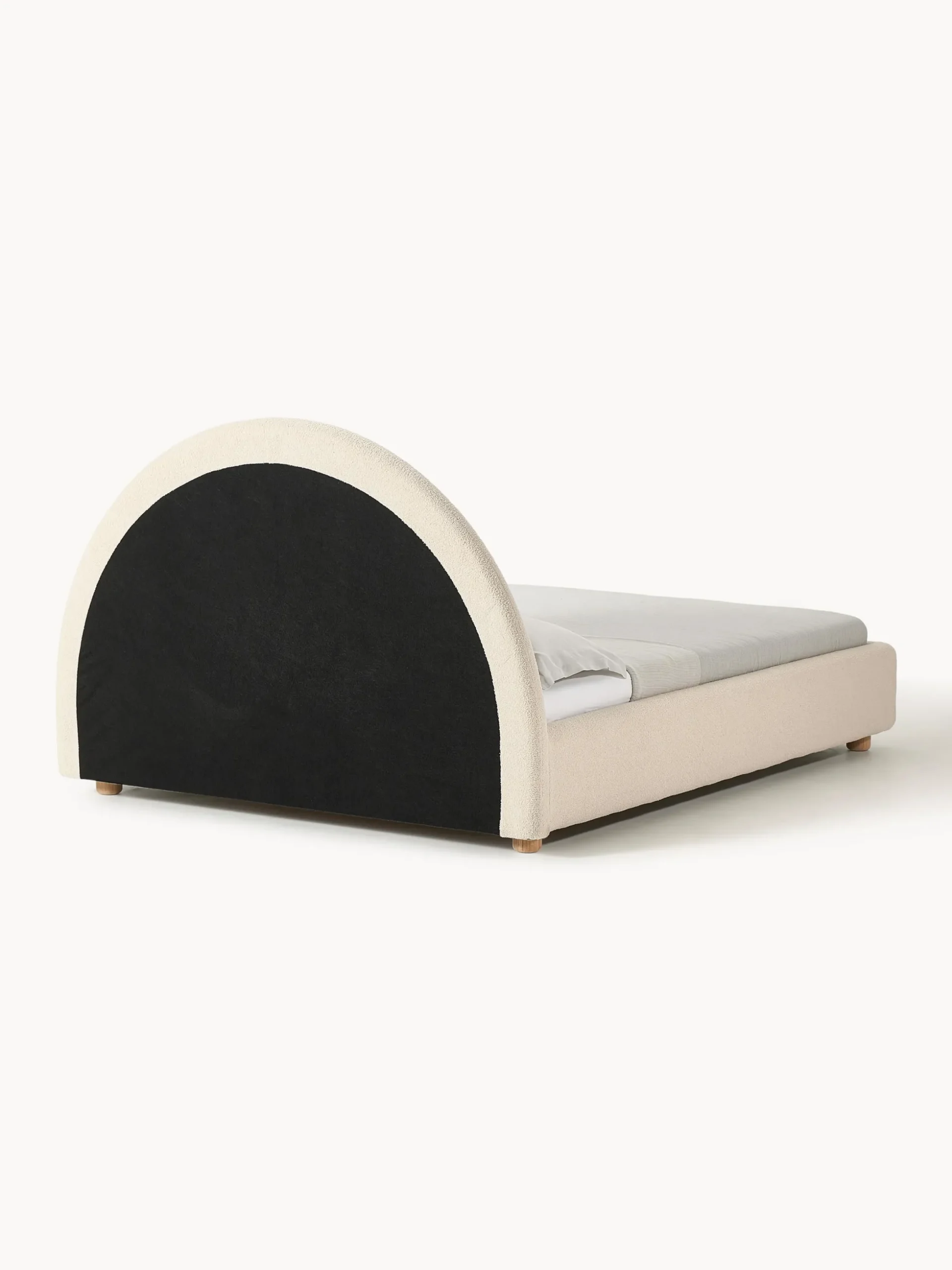 Letto imbottito in teddy Ebba