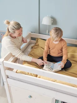 Letto per bambini in legno di pino Classic, 90 x 200 cm