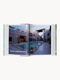 Libro illustrato Living in Morocco