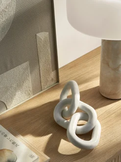 Oggetto decorativo in marmo bianco Milena