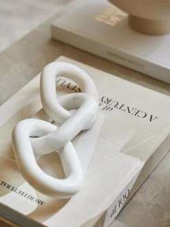 Oggetto decorativo in marmo bianco Milena