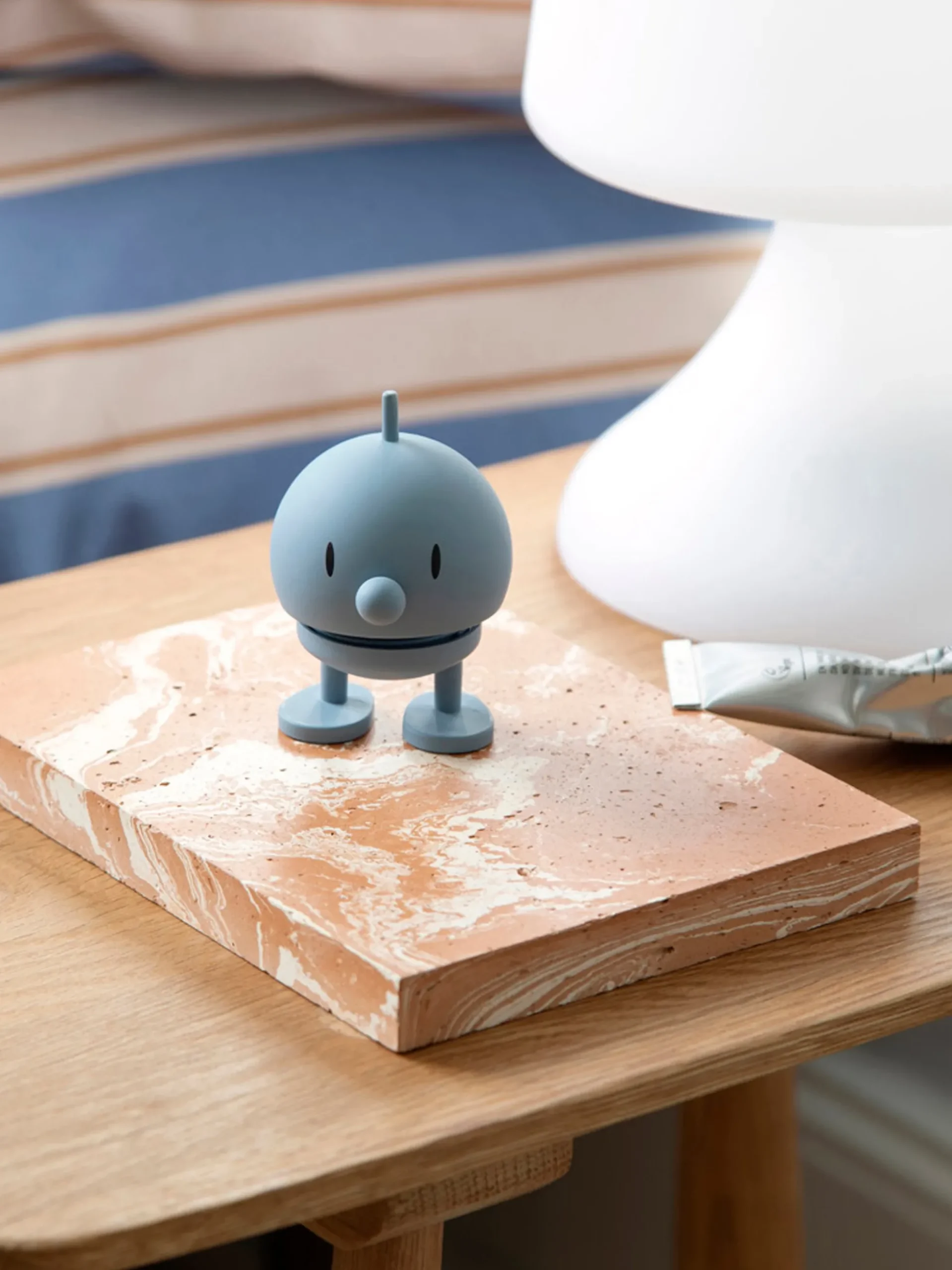 Oggetto decorativo Bumble, alt. 8 cm