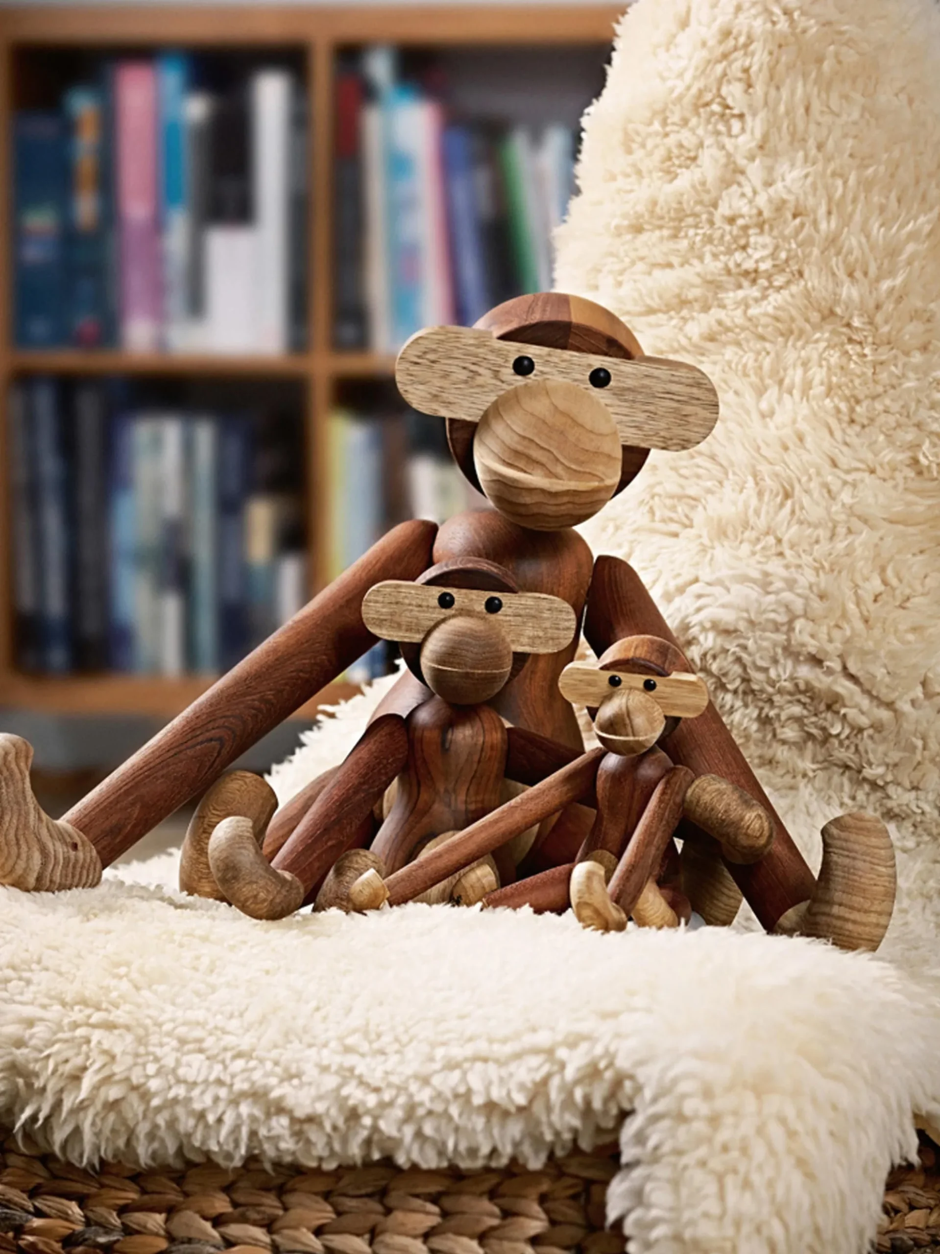 Oggetto decorativo di design in legno di teak Monkey, alt. 10 cm