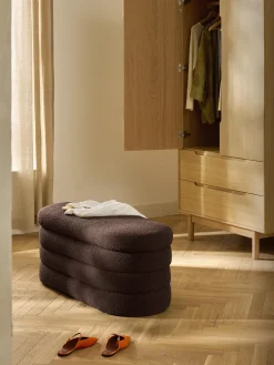 Panca imbottita in bouclé con vano contenitore Alto