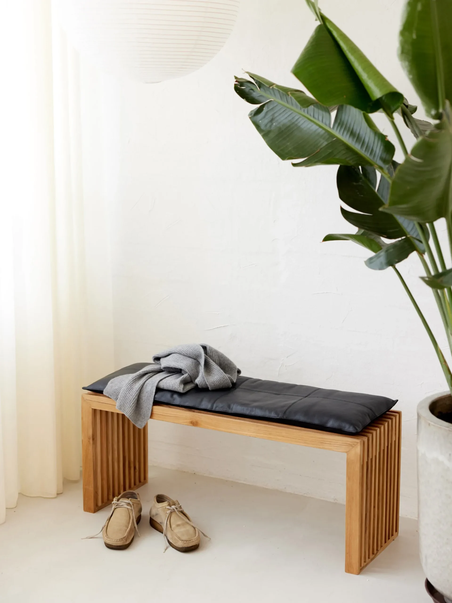 Panca in legno di teak fatta a mano Rib