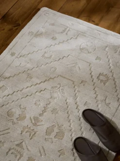 Passatoia in viscosa intrecciata a mano Shaila