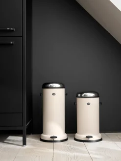 Pattumiera con funzione pedale Vipp15