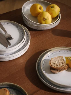 Piatti da colazione fatti a mano con smalto reattivo Danza 4 pz