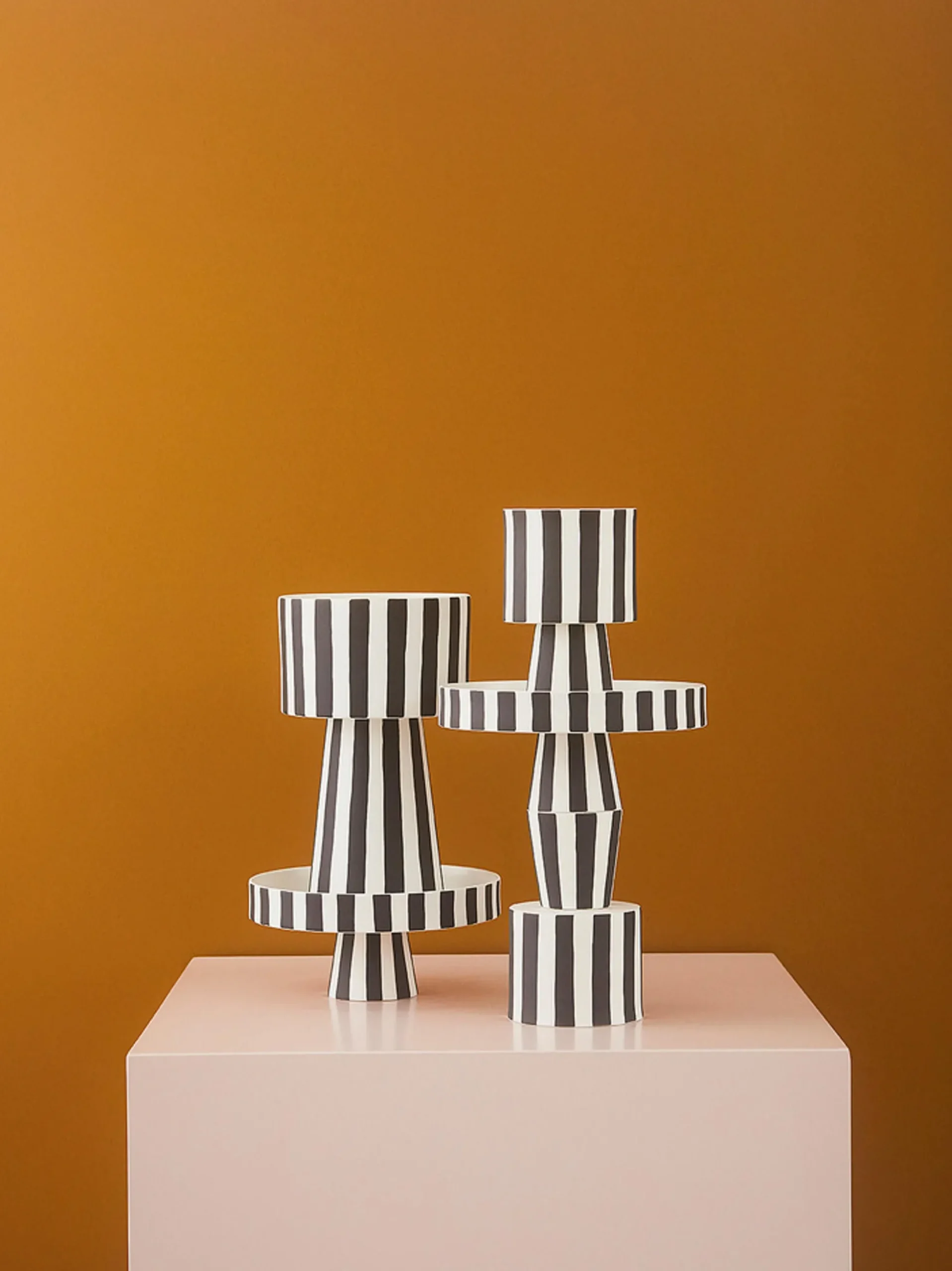 Piatto da portata piccolo in ceramica Toppu