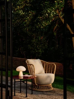 Poltrona da giardino imbottita Grace, intrecciata a mano