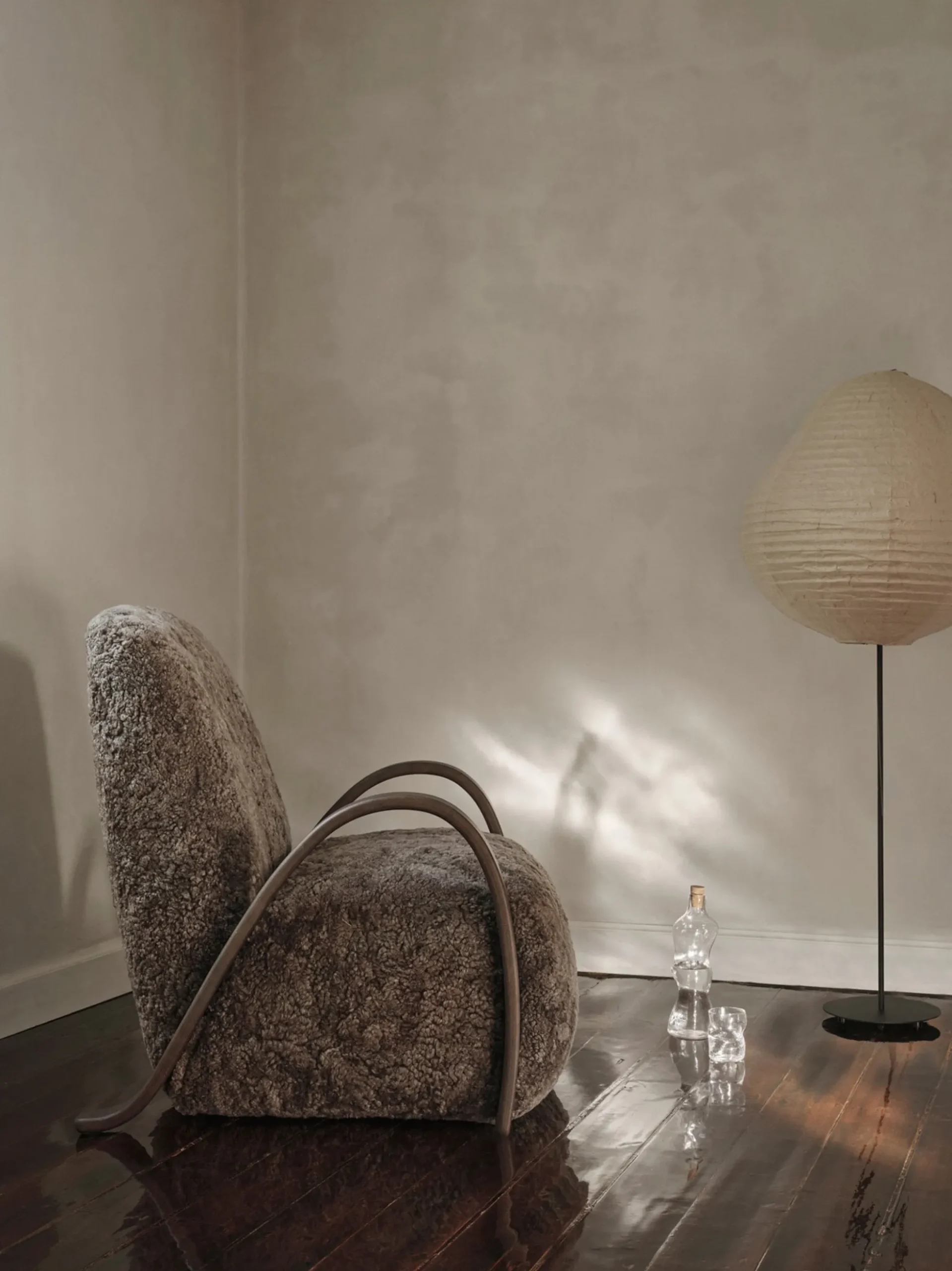 Poltrona lounge in pelle di pecora Buur