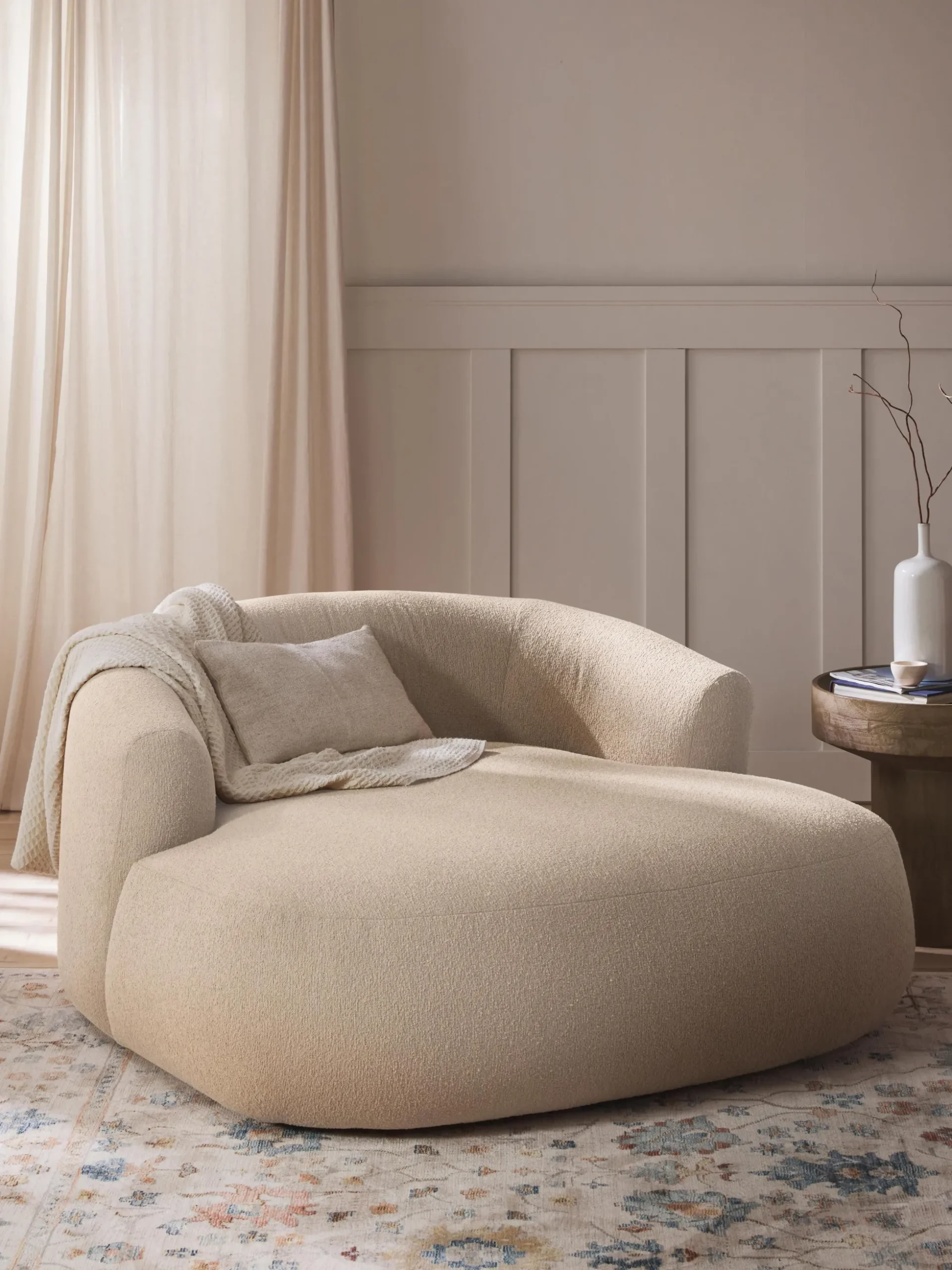 Poltrona lounge XL in bouclé Sofia
