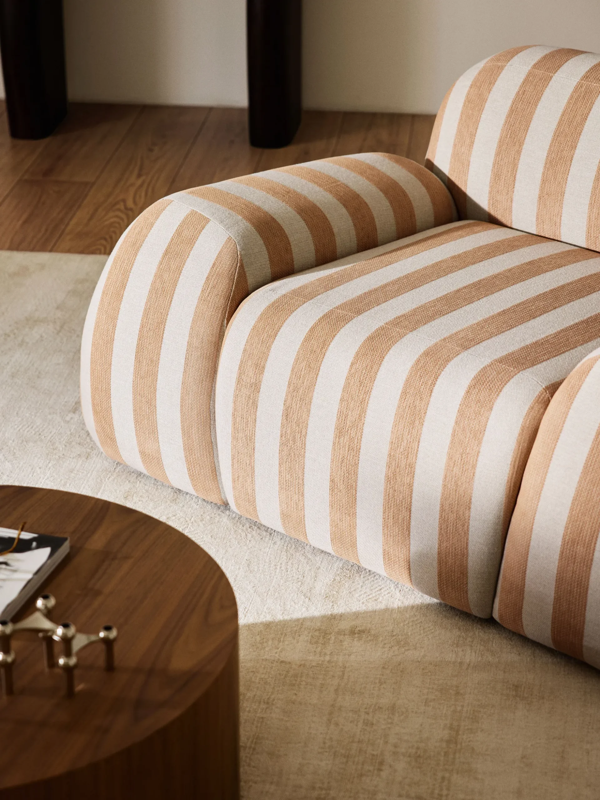 Poltrona lounge a righe Wolke