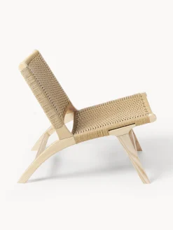 Poltrona lounge con intreccio in rattan in legno di frassino Ira