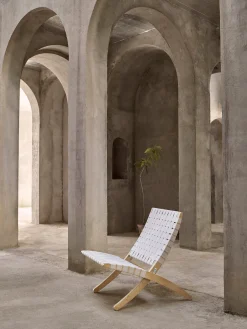 Poltrona lounge con seduta intrecciata a mano MG501 Cuba