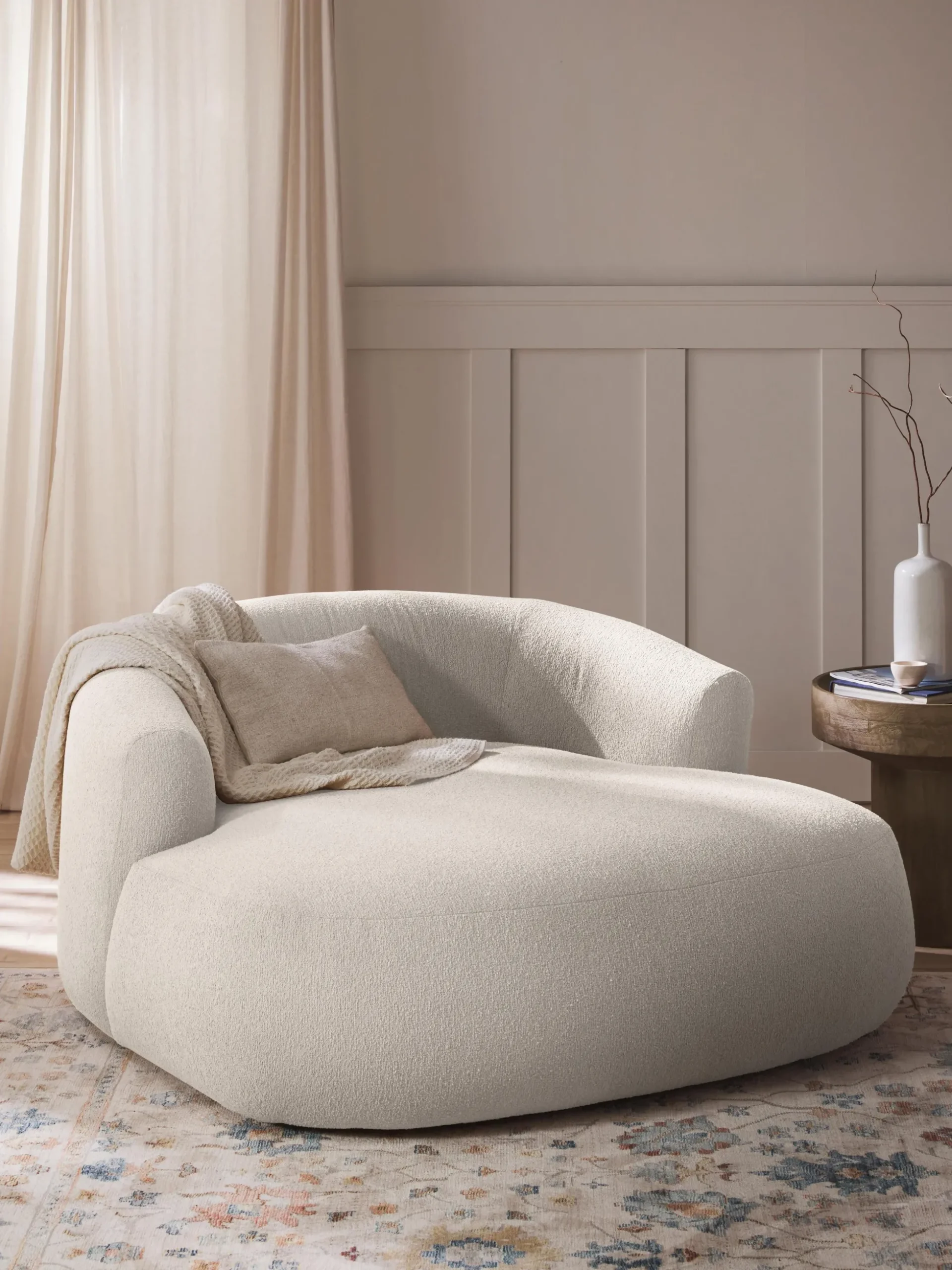 Poltrona lounge XL in bouclé Sofia