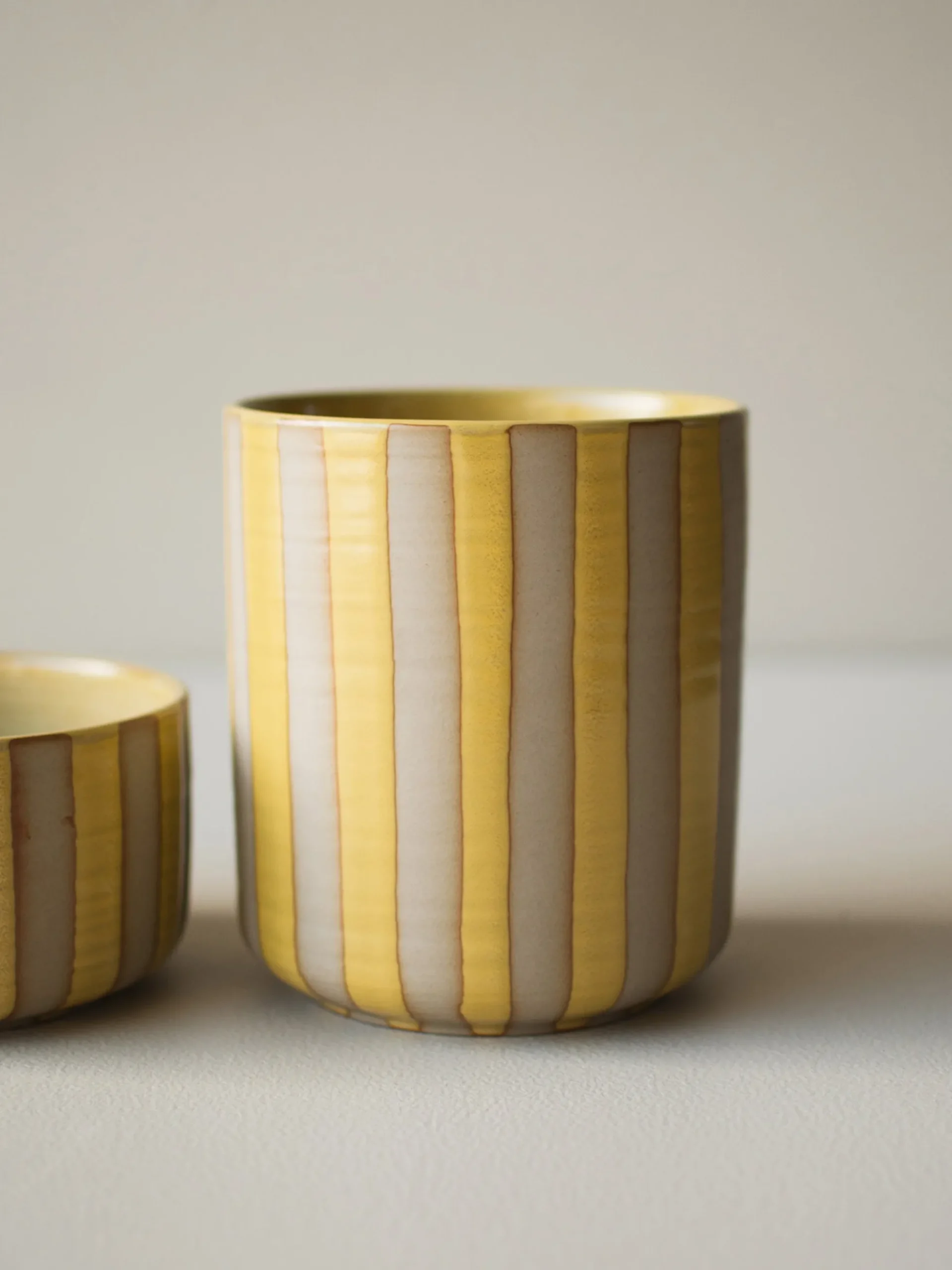 Portavaso in ceramica Line
