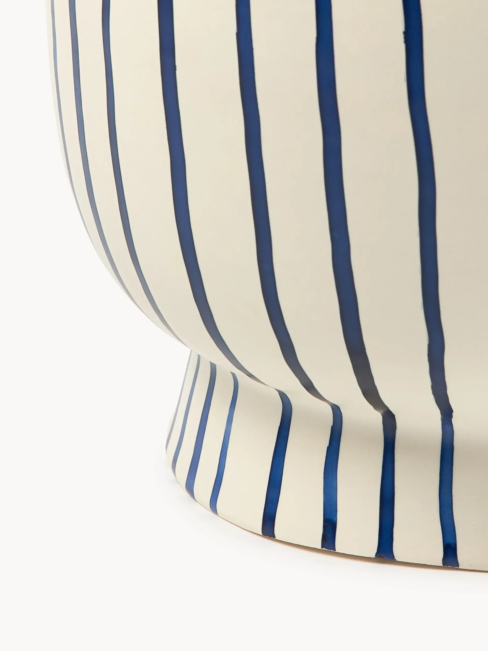 Portavaso dipinto a mano Elio, alt. 18 cm