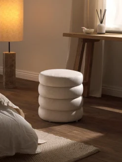 Pouf imbottito in velluto Alto