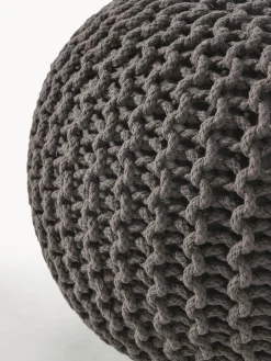 Pouf lavorato a maglia fatto a mano Dori