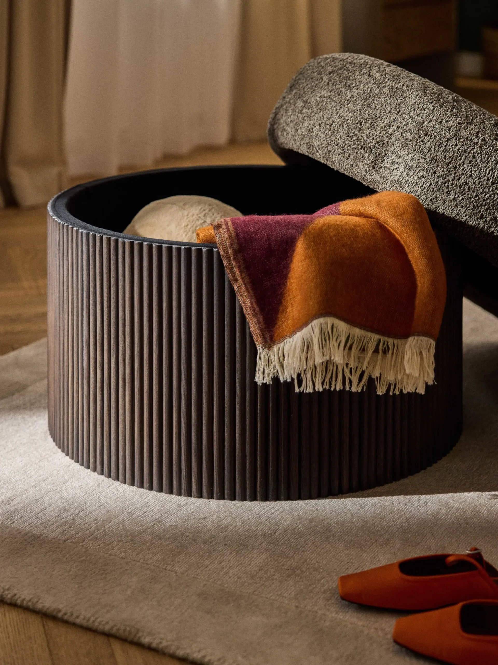 Pouf imbottito grande con contenitore Nala