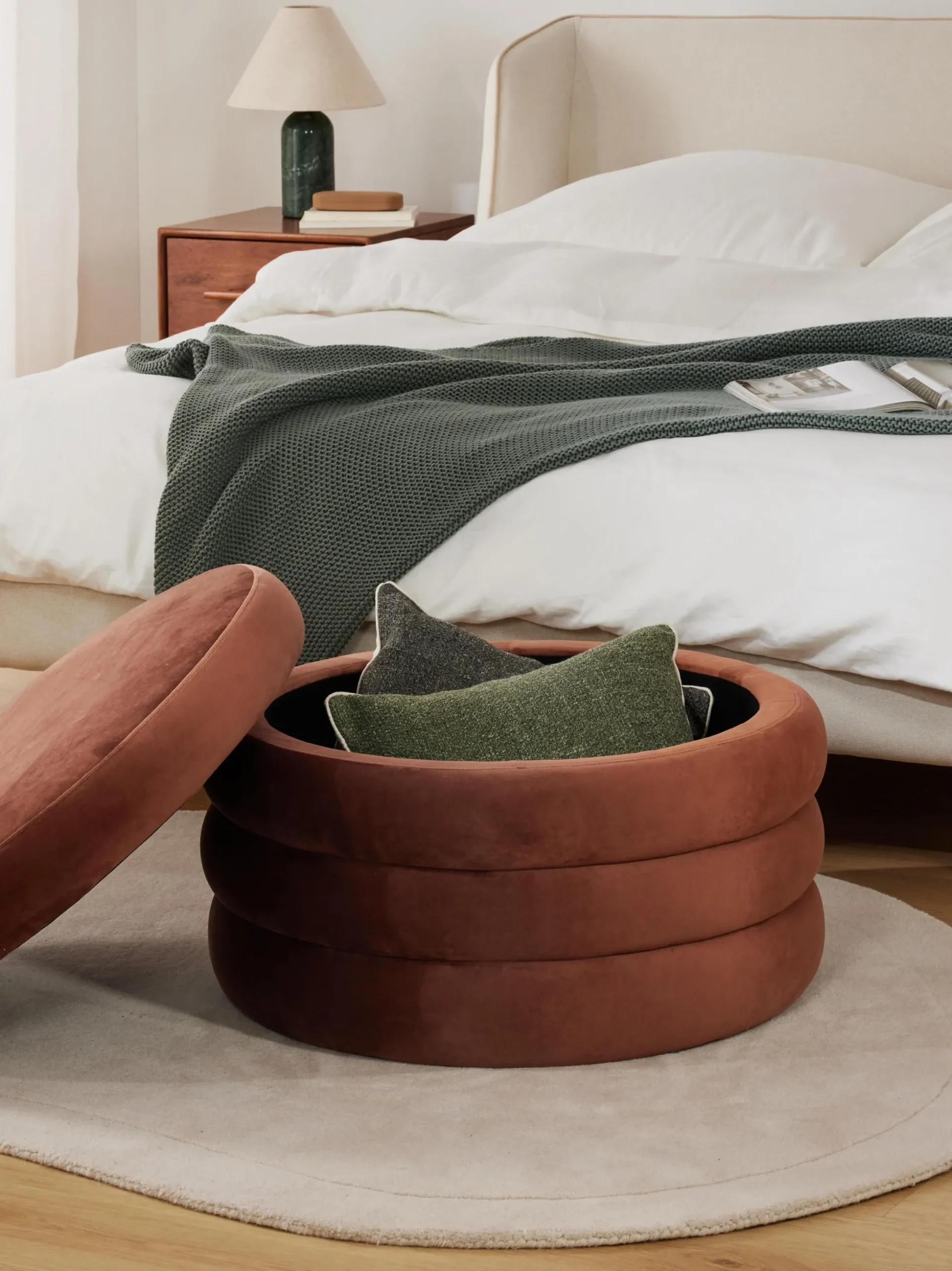 Pouf imbottito XLin velluto con vano contenitore Alto