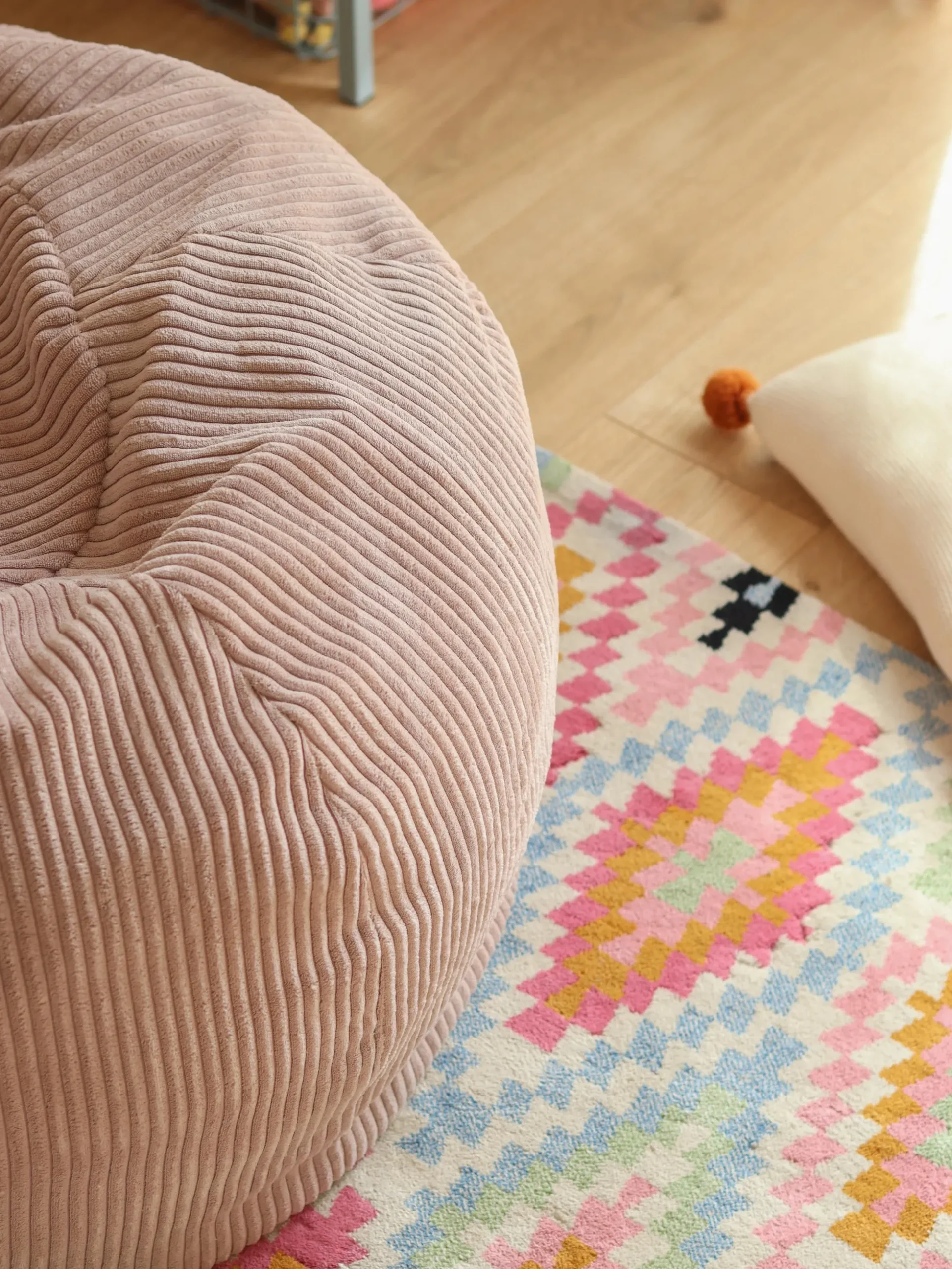 Pouf sacco per bambini in velluto a coste fatto a mano Flora