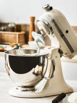 Robot da cucina con testa reclinabile Artisan, 4,8 l, set da 8