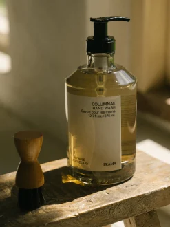 Sapone per le mani Columnae (vetiver, pepe nero, arancia amara e tuja)