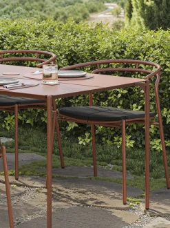 Sedia da giardino con braccioli Novo