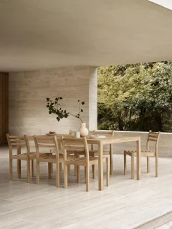 Sedia da giardino impilabile in legno di teak AH501