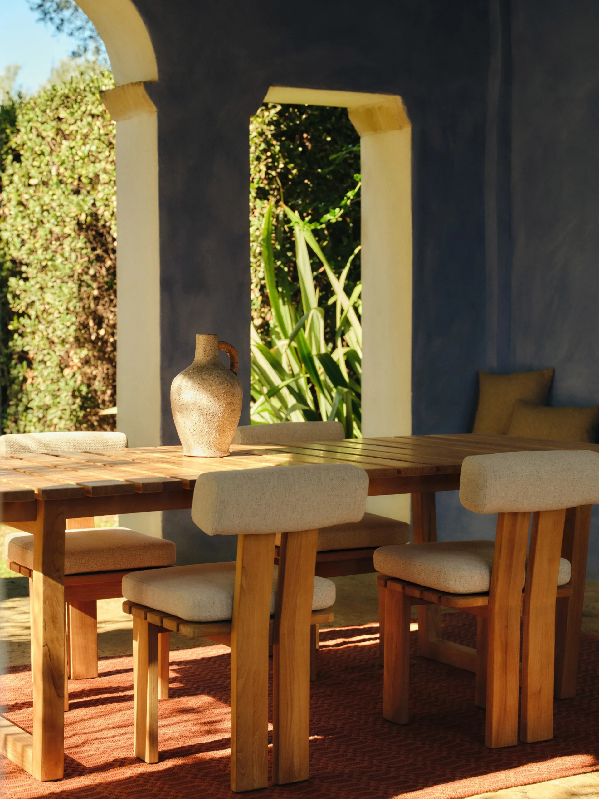 Sedia da giardino in legno di teak Eiko