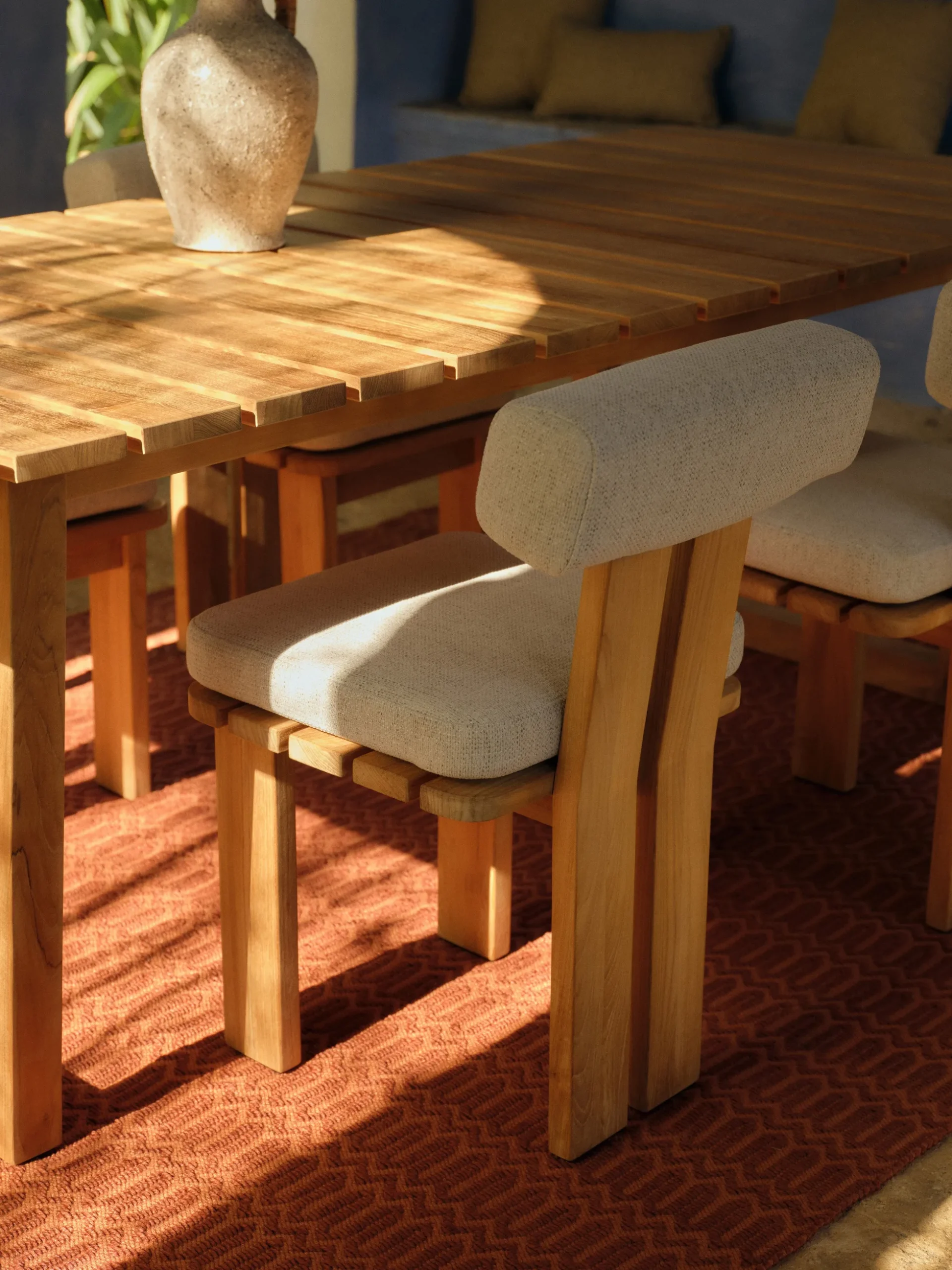 Sedia da giardino in legno di teak Eiko