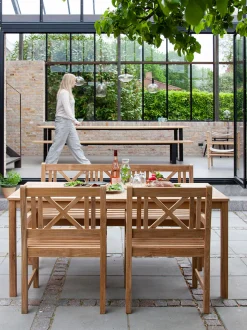Sedia da giardino in legno di teak Rosenborg