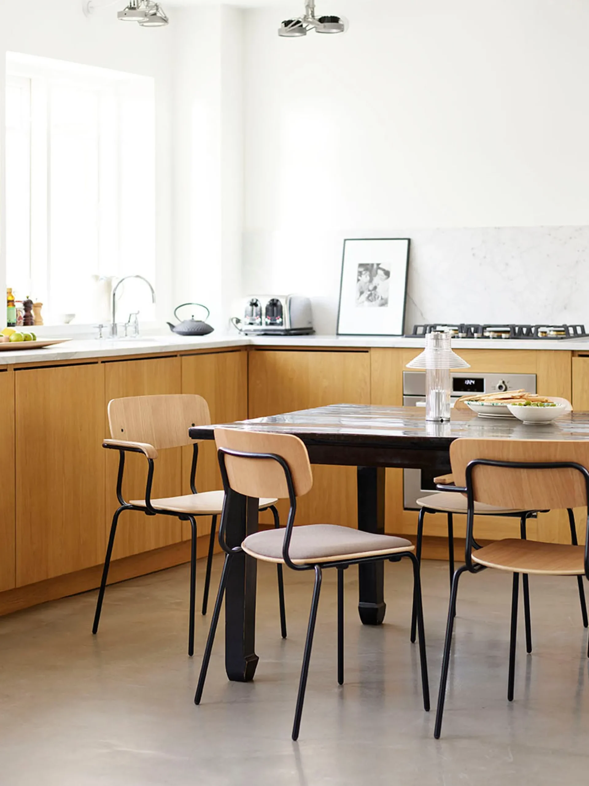 Sedia da pranzo in legno fatta a mano Holmen