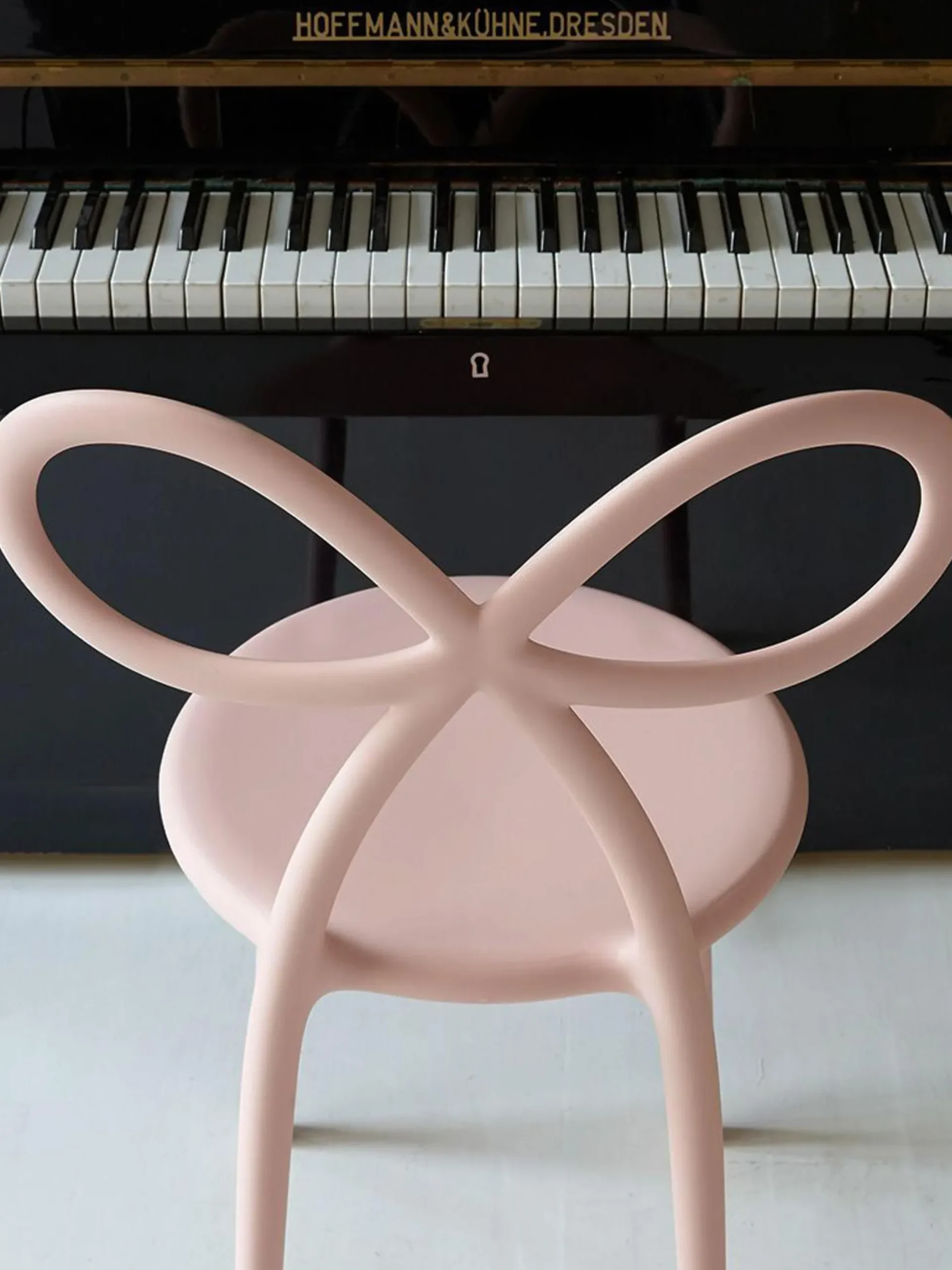Sedia di design Ribbon