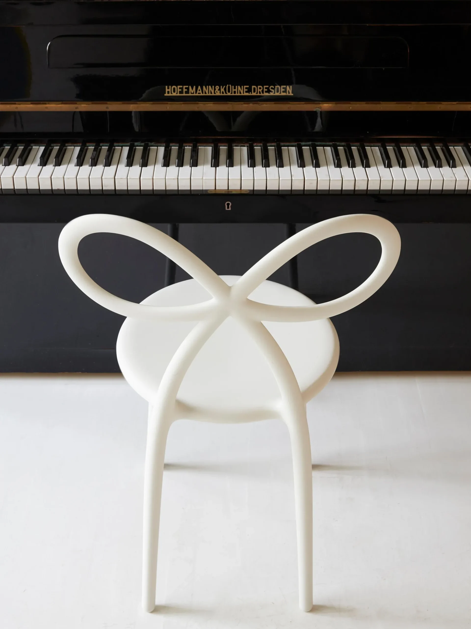 Sedia di design Ribbon