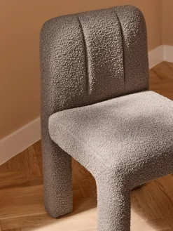 Sedia imbottita in bouclé Lukas