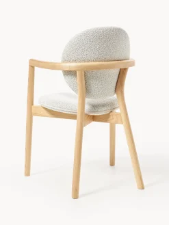 Sedia in legno con rivestimento bouclé Maia