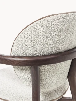 Sedia in legno con rivestimento bouclé Maia