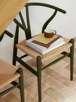 Sedia in legno con seduta intrecciata CH24 Wishbone Chair