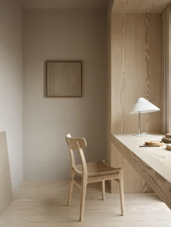 Sedia in legno con seduta intrecciata CH23