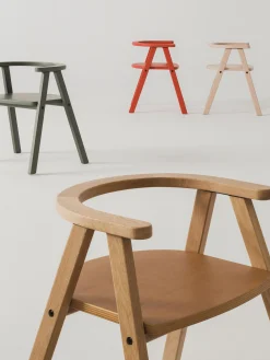 Sedia per bambini in legno di faggio Growing Green