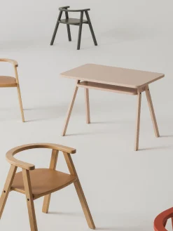 Sedia per bambini in legno di faggio Growing Green