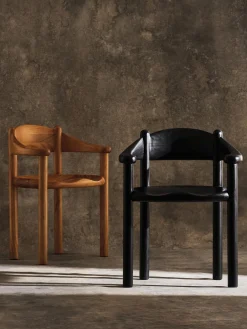Sedia con braccioli in legno di pino Daumiller