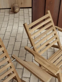 Sedia da giardino pieghevole in legno di teak AH603