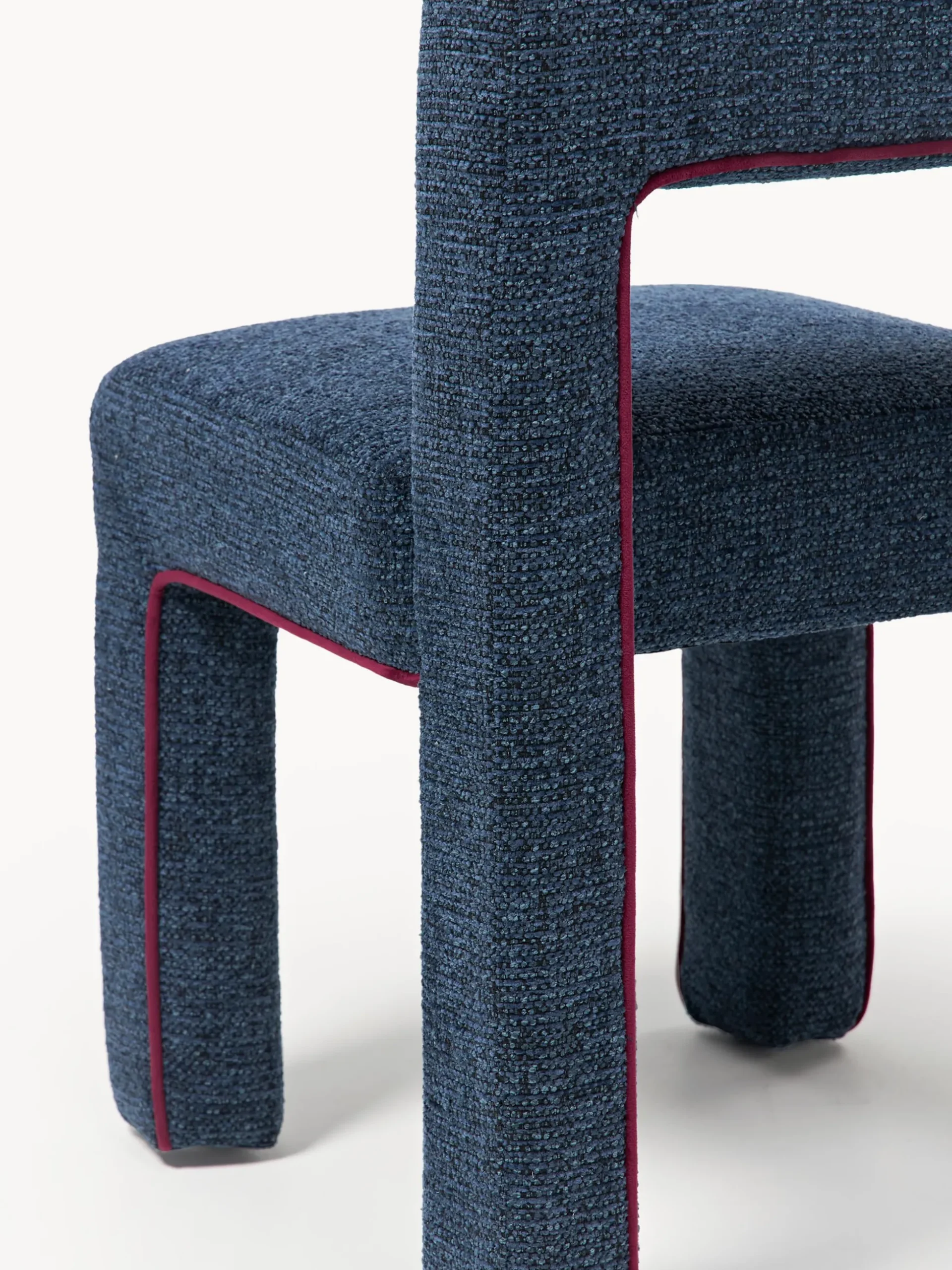 Sedia imbottita in bouclé Ana