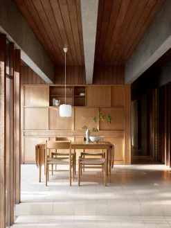 Sedia in legno con seduta intrecciata CH36