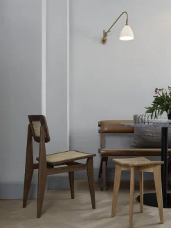 Sedia in legno di noce con intreccio viennese C-Chair