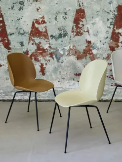 Sedia in plastica Beetle